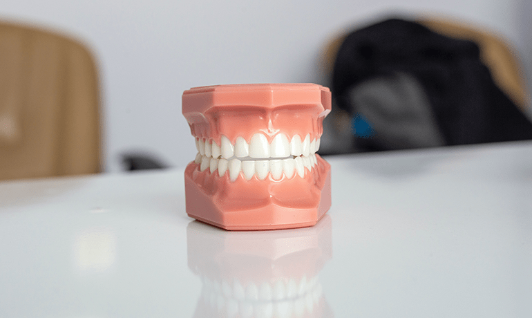 町田の矯正歯科か解説、歯並びの乱れにはどんな種類がある？